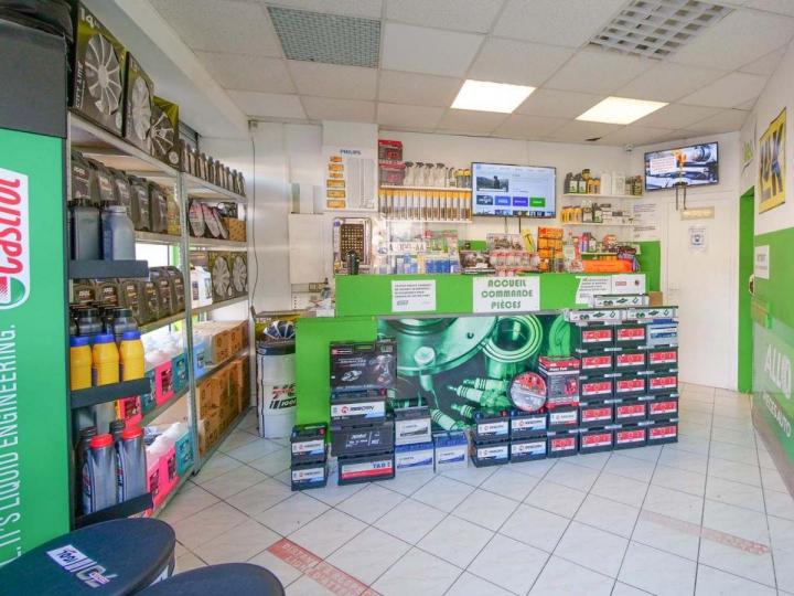Vente de pièces de carrosseries neuves Argenteuil